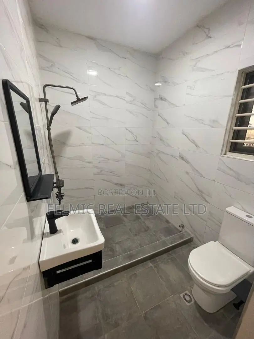 4bdrm Duplex in Felmic Real Estate, Pokuase for sale