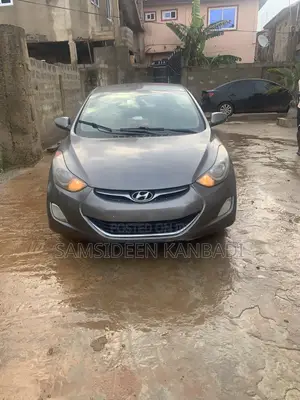 Hyundai Elantra GLS Sedan FWD (1.8L 4cyl 6M) 2013 Gray