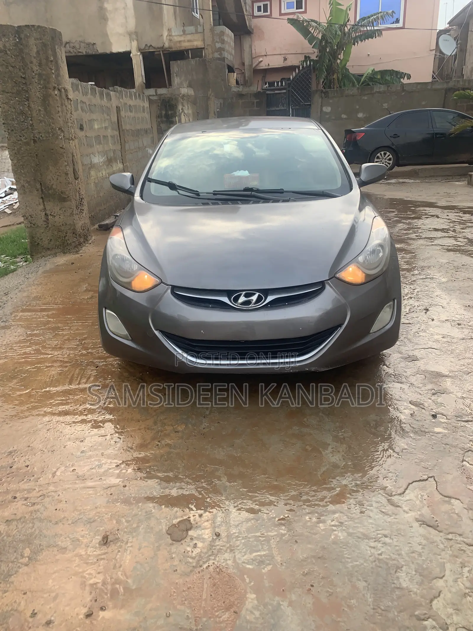 Hyundai Elantra GLS Sedan FWD (1.8L 4cyl 6M) 2013 Gray