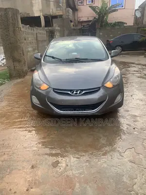 Hyundai Elantra GLS Sedan FWD (1.8L 4cyl 6M) 2013 Gray