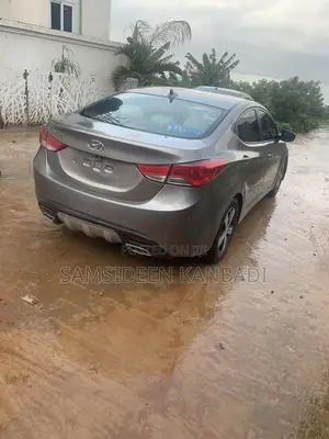 Hyundai Elantra GLS Sedan FWD (1.8L 4cyl 6M) 2013 Gray