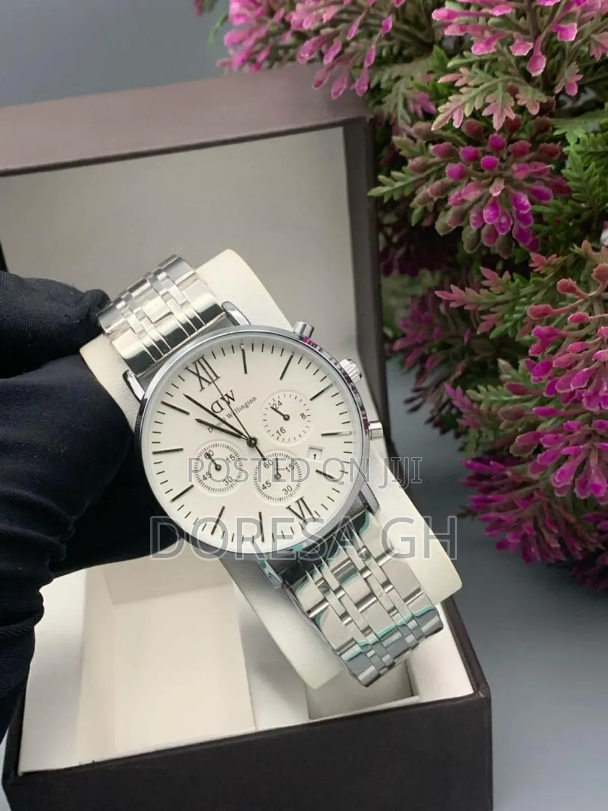 Daniel Wellington Chronograph Unisex Watch –Metal Strap Designer Watch