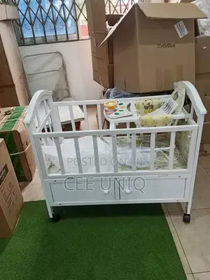 Push Push Wooden Cot