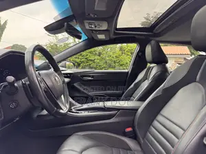 Toyota Avalon Touring FWD Sedan (3.5L V6 8A) 2019 Red