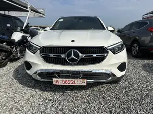 Mercedes-Benz GLC-Class GLC 300 2025 White