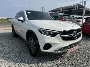 Mercedes-Benz GLC-Class GLC 300 2025 White