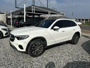 Mercedes-Benz GLC-Class GLC 300 2025 White