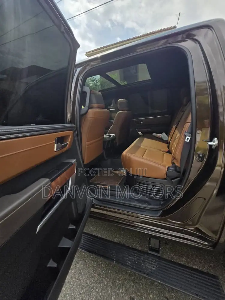 Toyota Tundra 1794 Edition CrewMax 4WD SB w/6.5' Bed (Hybrid) 2025