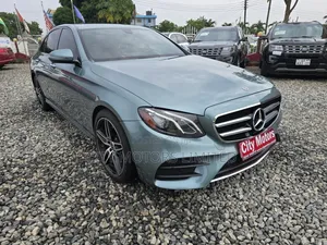 Mercedes-Benz E300 2019 Silver