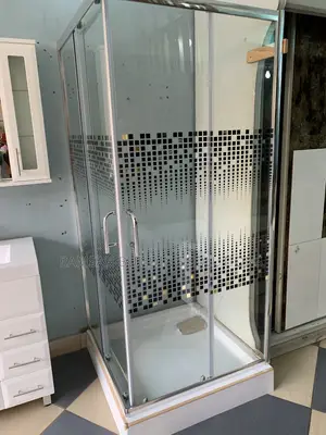 Premium Glass Shower Cubicle – Modern Bathroom Enclosure