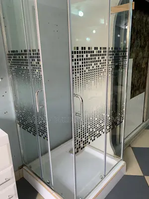 Premium Glass Shower Cubicle – Modern Bathroom Enclosure