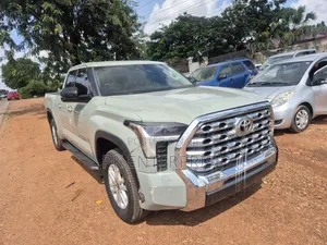 Toyota Tundra 2023 Green