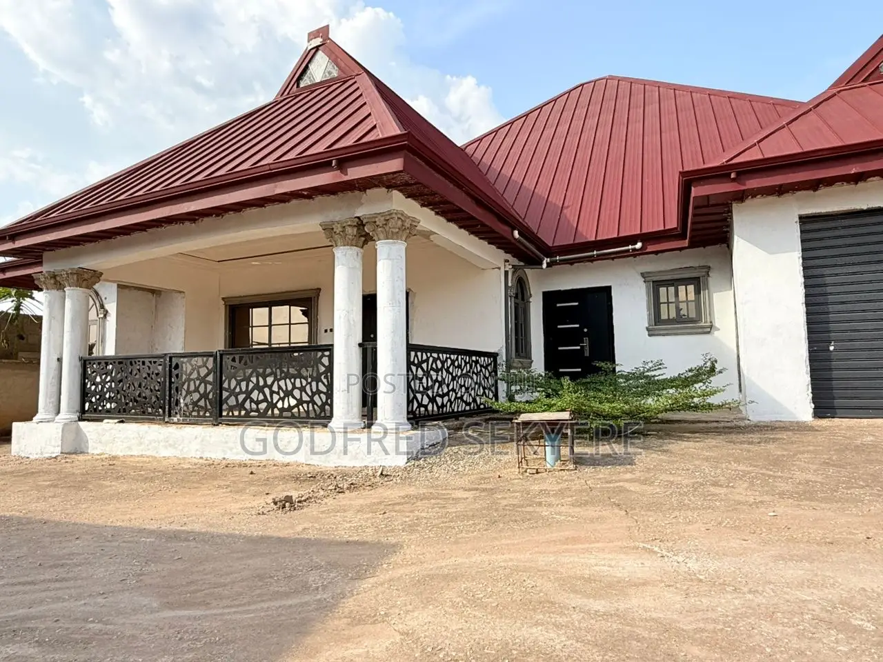 5bdrm House in Kwadaso Yabi, Kumasi Metropolitan for sale