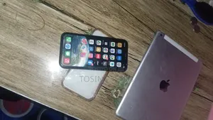 Apple iPhone XR 64 GB Blue