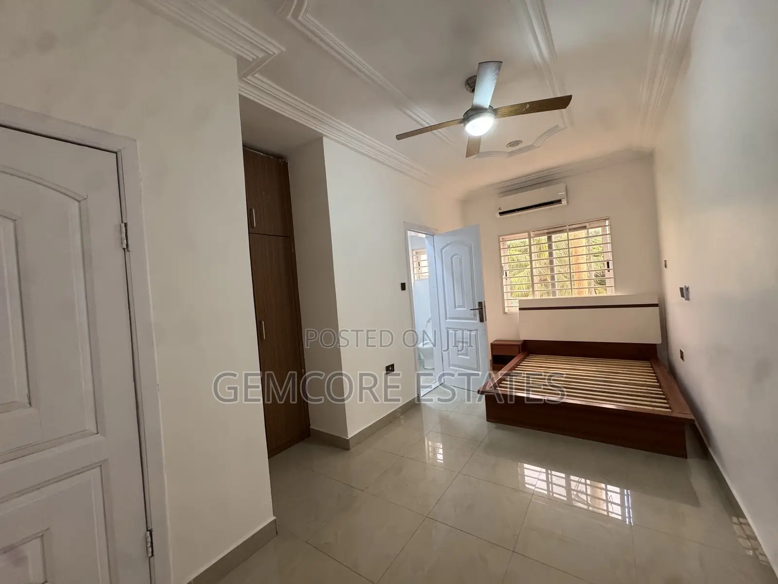 3bdrm Townhouse / Terrace in School Junction, Ashaley Botwe for rent