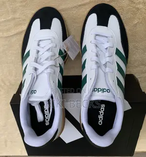 Original Adidas Barreda in Green/White