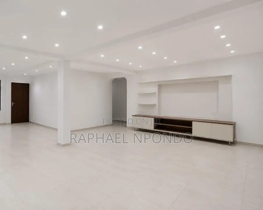 3bdrm House in Community for sale