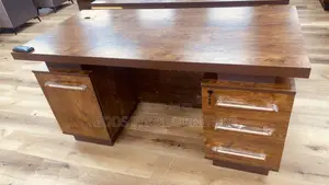 Modern Office Desk (14d)