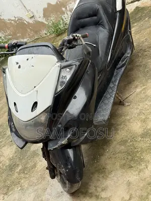 Yamaha Majesty 2015 Black