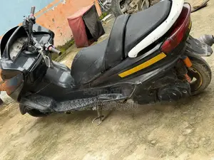 Yamaha Majesty 2015 Black