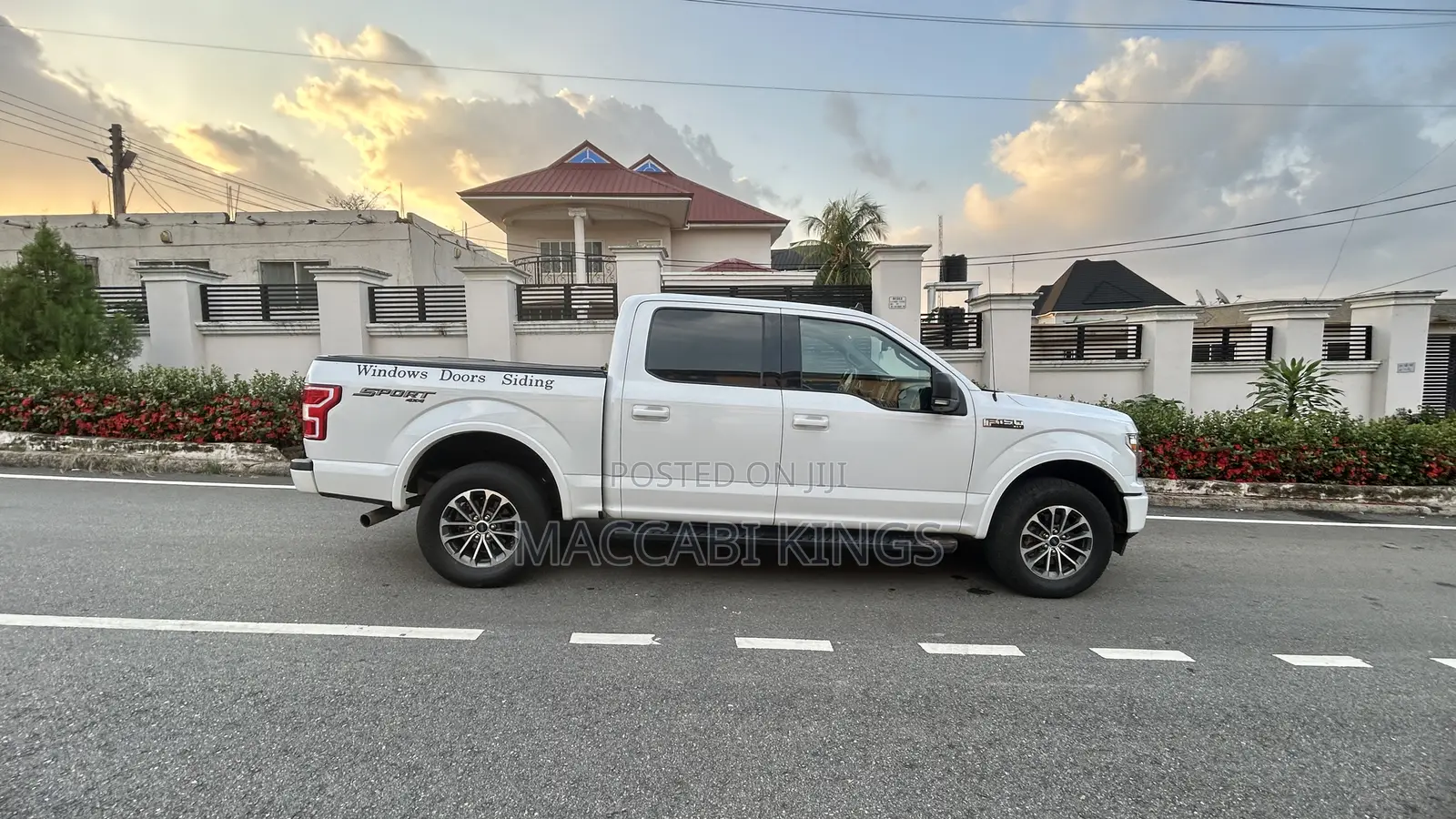Ford F-150 XLT 4x2 SuperCab Styleside 6.5 ft. box 145 in. WB 2020 White
