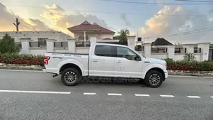 Ford F-150 XLT 4x2 SuperCab Styleside 6.5 ft. box 145 in. WB 2020 White