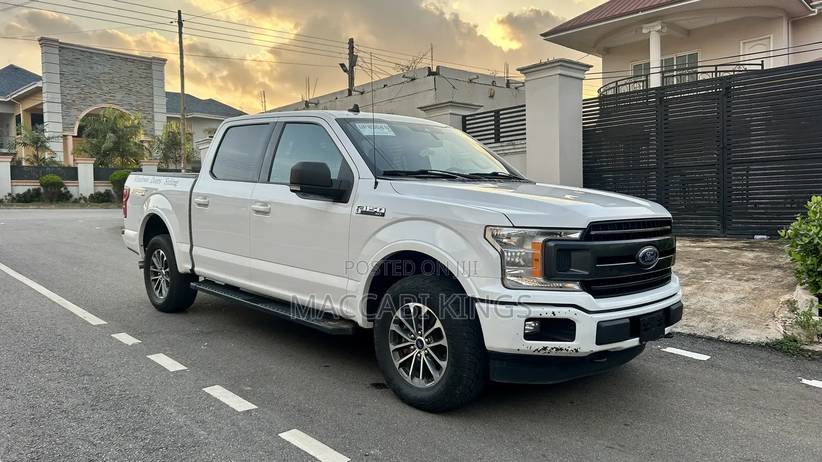 Ford F-150 XLT 4x2 SuperCab Styleside 6.5 ft. box 145 in. WB 2020 White