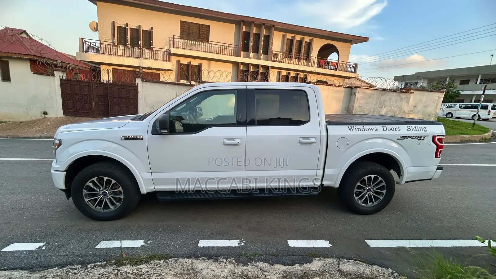 Ford F-150 XLT 4x2 SuperCab Styleside 6.5 ft. box 145 in. WB 2020 White