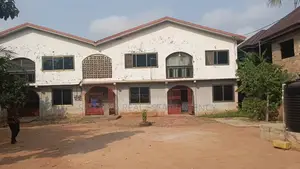 10bdrm House in Sefdard Properties, Ablekuma for sale