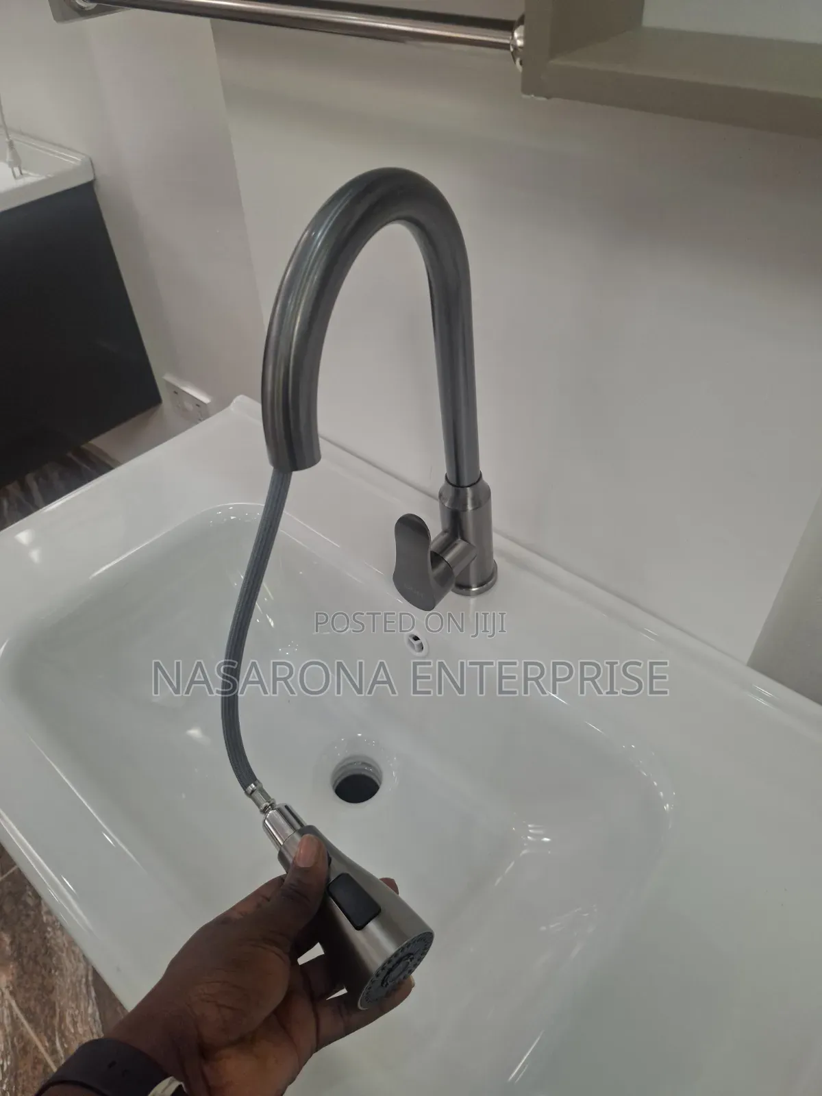 Arc Pull Out Kitchen Faucet / Tap
