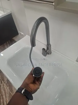 Arc Pull Out Kitchen Faucet / Tap