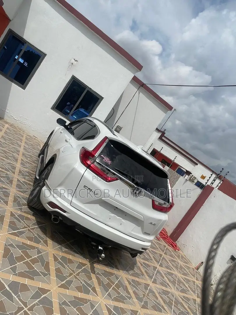 Honda CR-V Touring AWD 2019 White