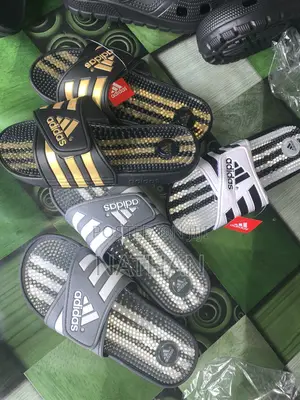 Adidas Massenger