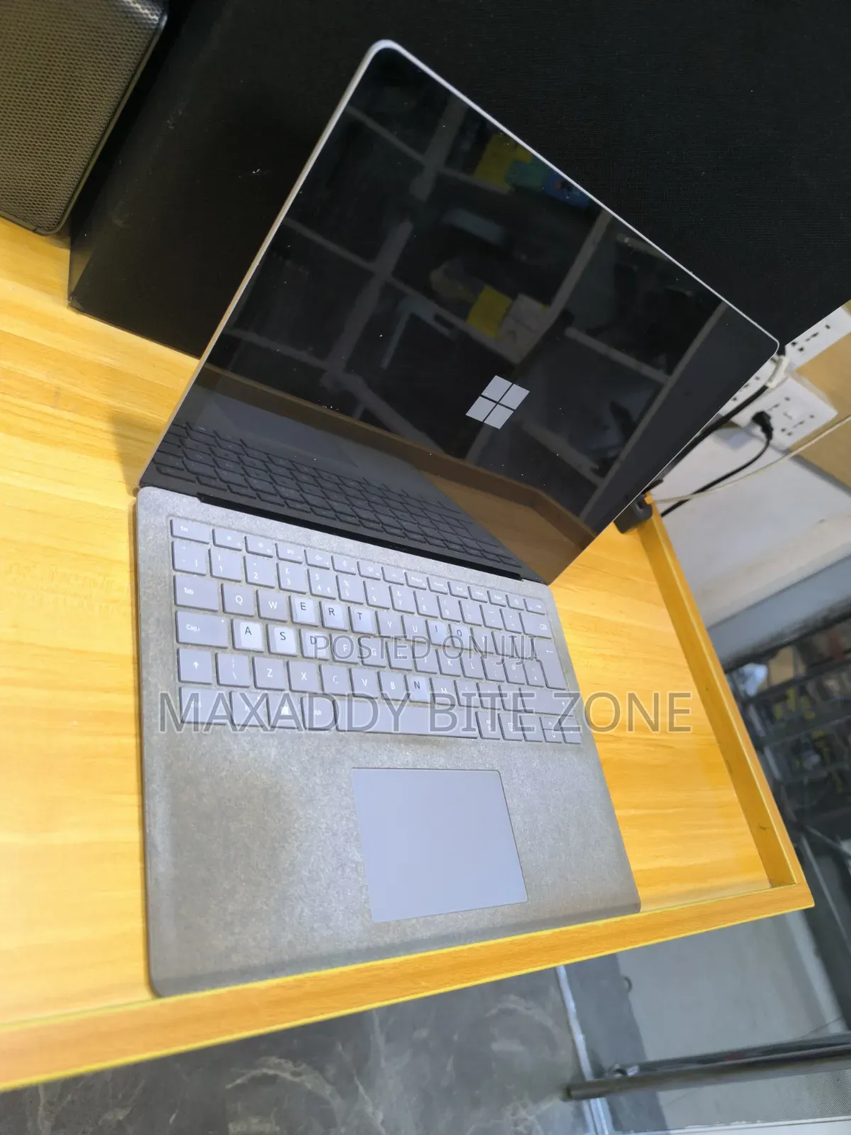 Laptop Microsoft Surface Laptop 2 8GB Intel Core i5 SSD 256GB