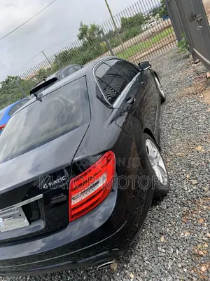 Mercedes-Benz C300 Luxury 4Matic Sedan AWD (3.5L 6cyl 7A) 2013 Black