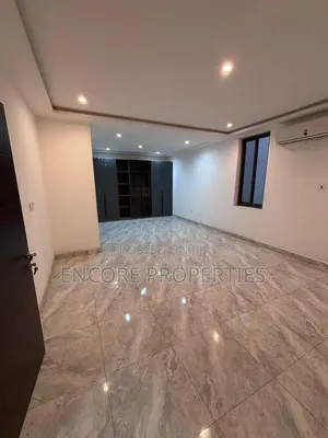 5bdrm House in East Legon for rent