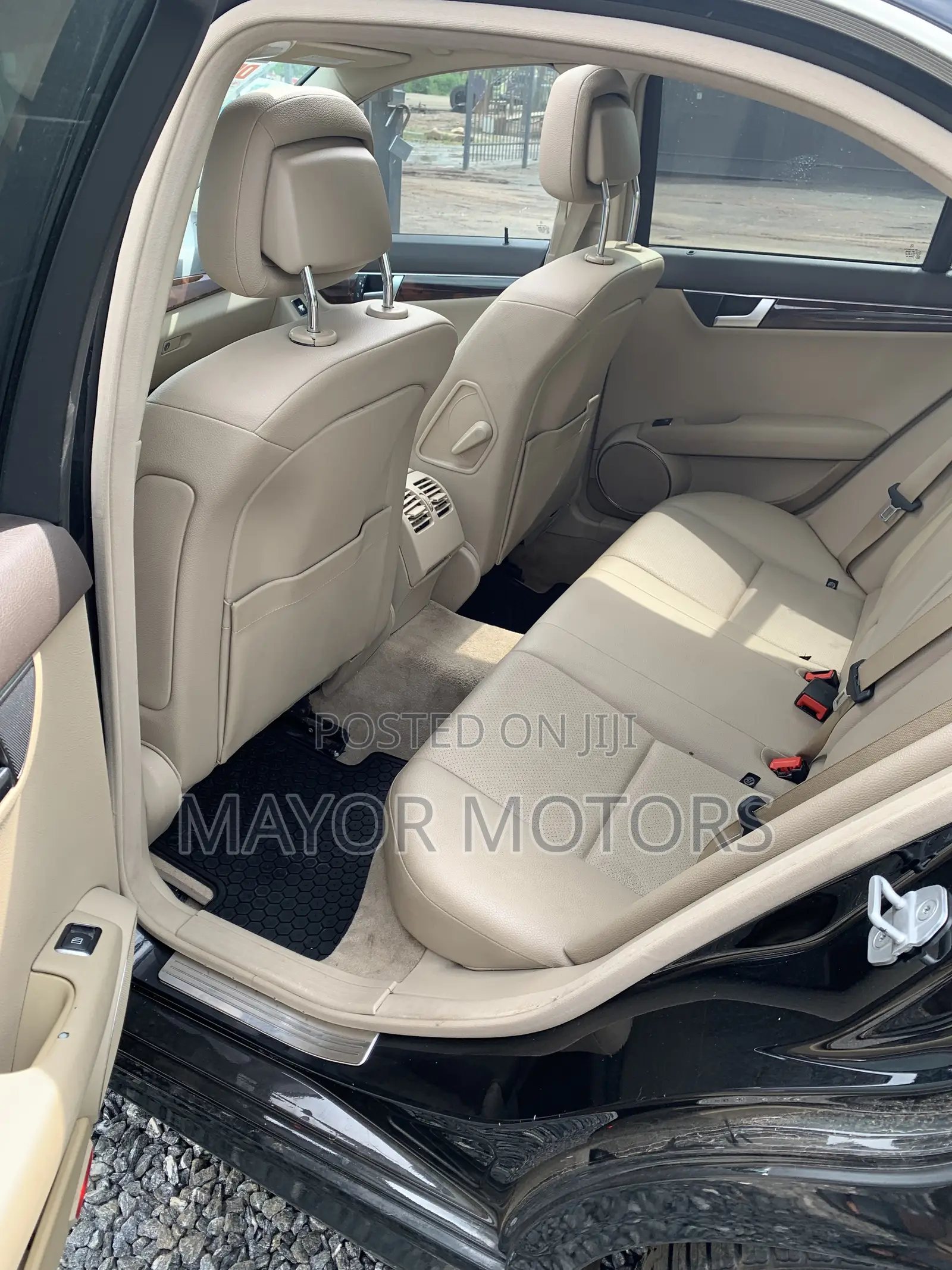 Mercedes-Benz C300 Luxury 4Matic Sedan AWD (3.5L 6cyl 7A) 2013 Black