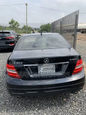 Mercedes-Benz C300 Luxury 4Matic Sedan AWD (3.5L 6cyl 7A) 2013 Black