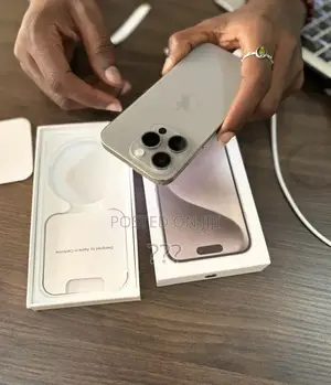 Apple iPhone 15 Pro Max 256 GB Silver
