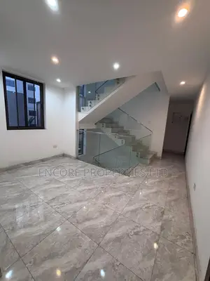 5bdrm House in East Legon for rent