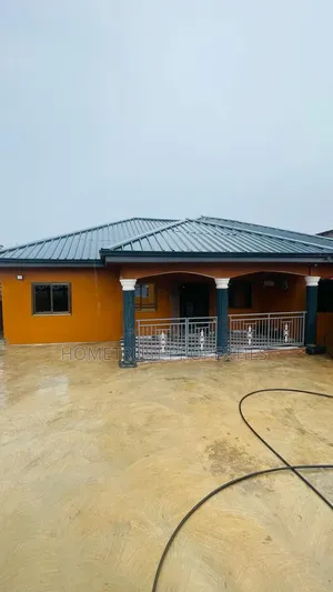 3bdrm House in Pokuase Amafrom for rent