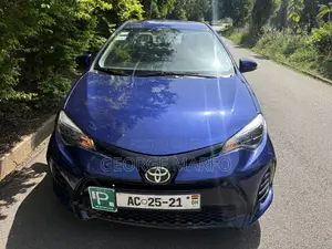 Toyota Corolla 2016 Blue