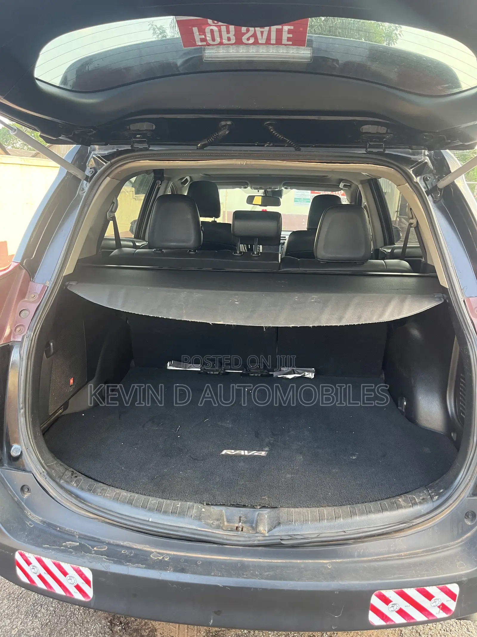 Toyota RAV4 XLE 4dr SUV AWD (2.5L 4cyl 6A) 2015 Black