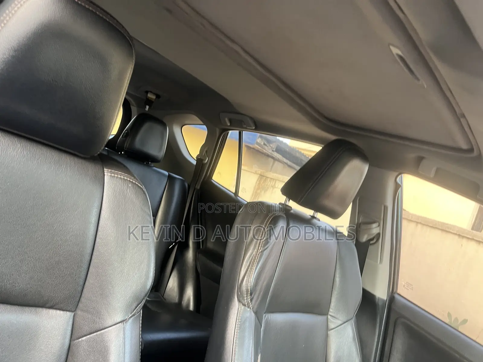Toyota RAV4 XLE 4dr SUV AWD (2.5L 4cyl 6A) 2015 Black