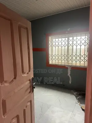 5bdrm Apartment in Jay Real Estate, Kasoa for rent