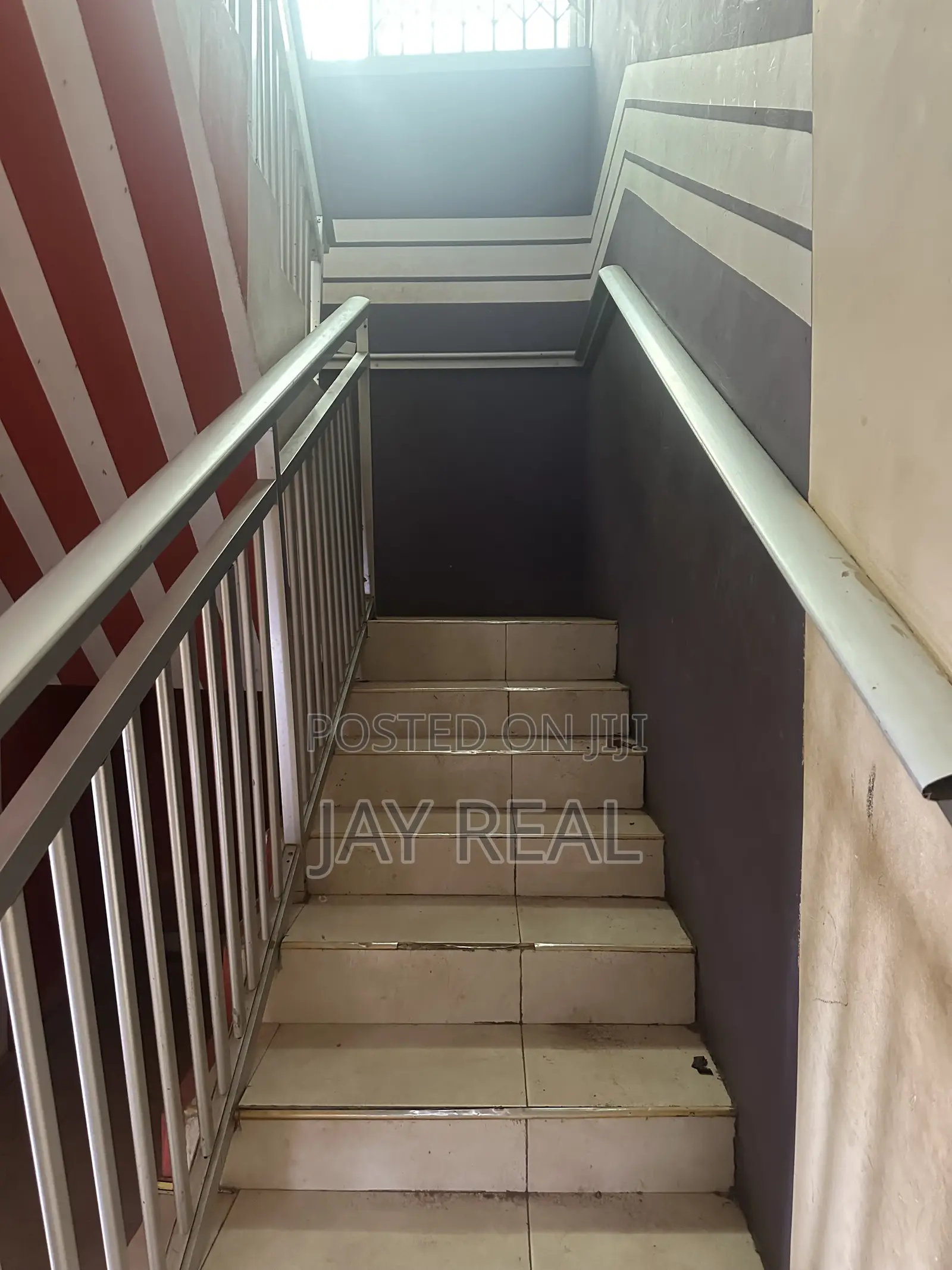 5bdrm Apartment in Jay Real Estate, Kasoa for rent