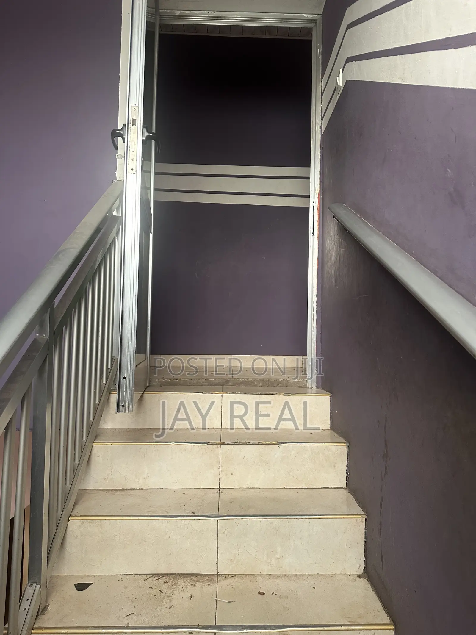 5bdrm Apartment in Jay Real Estate, Kasoa for rent