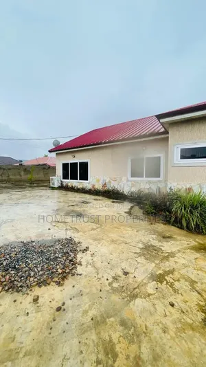 4bdrm House in Amasaman Opah for sale