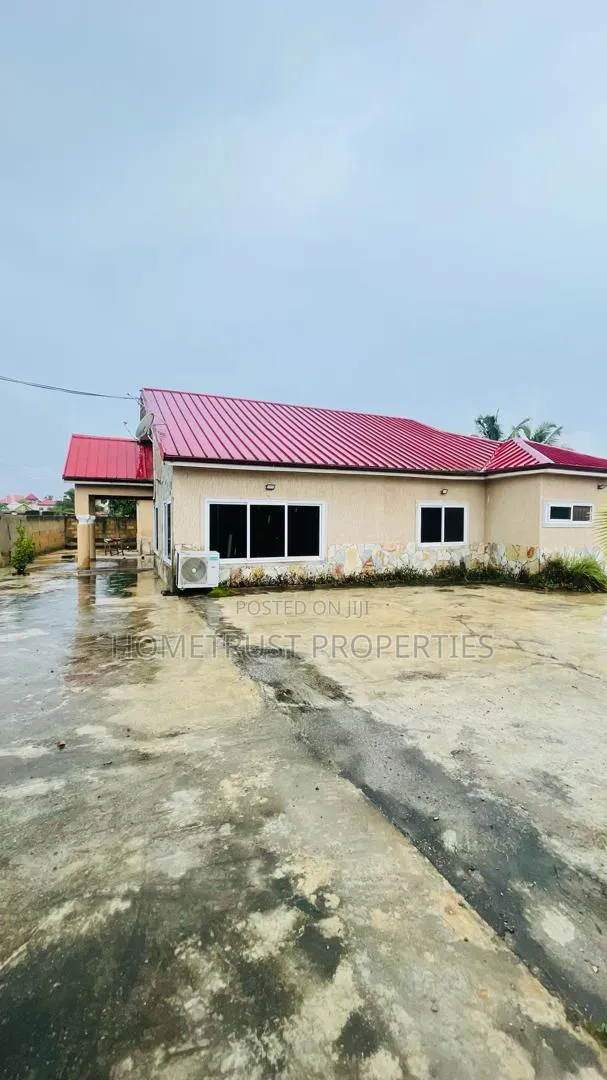 4bdrm House in Amasaman Opah for sale