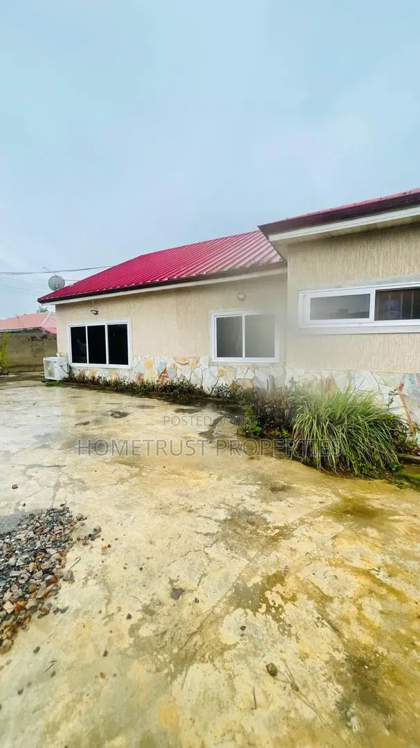 4bdrm House in Amasaman Opah for sale